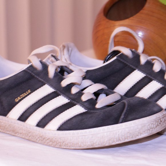 Vintage Adidas - Gazelle Black and White Sz 6.5 - Picture 1 of 4